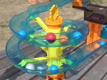 DIY制作水上球球滑道,考验动手能力玩具