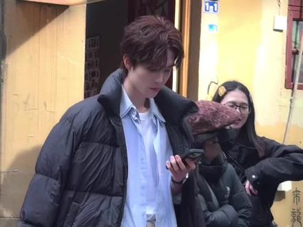 宣传委员来啦#梁思伟 #梁思伟耶 #短剧朝朝暮暮 #路透