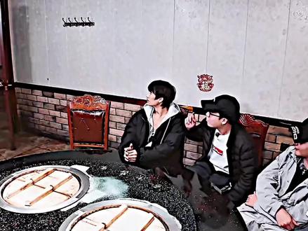 “因为他是肉,很小啊”
#陈泽综艺OK了老铁们爆笑来袭 #陈泽 #Coke