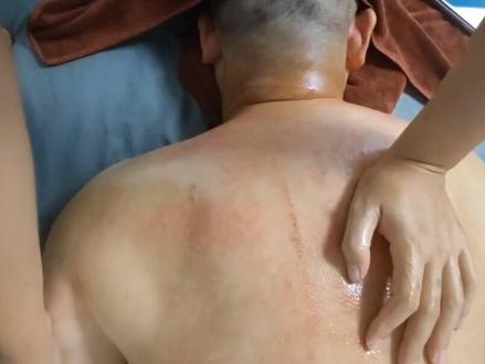 男士也可以做肩颈疏通哦 肩颈酸胀的 手麻的 看过来#肩颈疏通 #肩颈酸痛按摩 #这家店回头客超多 #刮痧拔罐 #御优泉