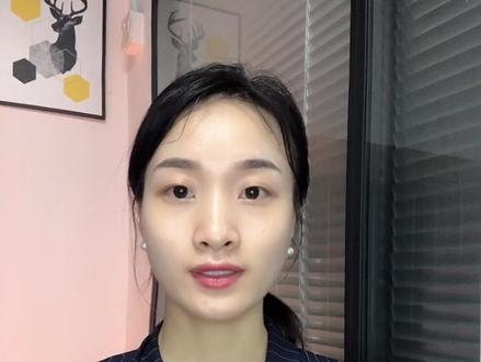 企业对公账户被冻结了怎么办?分享这条视频教您轻松解除对公账户冻结问题,还有维护问题。第一啊,首先打电话到公户对应银行咨询冻结原因,根据银行提供的要求准备材料到银行前台解除冻结。第二个,如果是因为地址变更或者是股权变更的原因,还需要配合银行上门拍照。第三个,当您解除冻结完毕之后啊,后期一定要按照银行的规定,每个月或者是每个季度维护对公账户的对账以及银行流水,确保银行对公账户不是公户,再次导致异常冻结。#企业管理 #对公账户 #金阳财务 #小英子 #工商税务