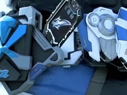 飞影铠甲的武器和招数,你觉得哪个最炫酷