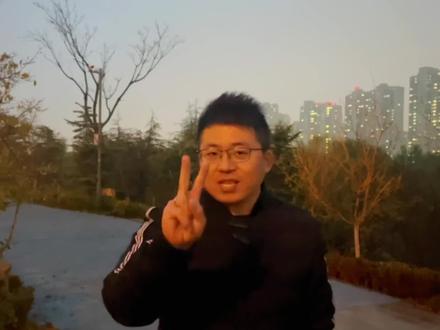 教你两招再次开启访客浏览功能,一是升级至最新版;二是切换背景,记得关注收藏#经验分享 #知识分享 #抖音更新 #济南