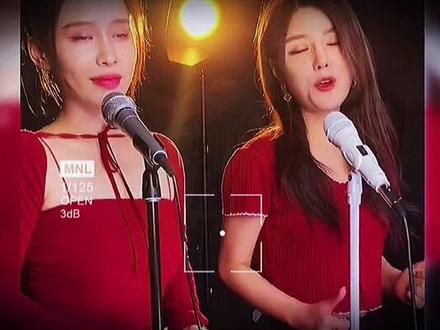 这个版本的#来跳舞 这一定是猛男都喜欢的版本,你们说两个小姐姐是扭的妩媚还是唱的妖娆🙈#音乐#热门