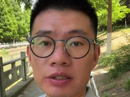 申领失业金,一步做错,医保就将悬空一个月 办了失业金,本以为医保能自动续上。殊不知离职时间没把控好,很容易出现医保空档期。尤其月底最后一天离职的,一定要注意。#中年失业 #灵活就业 #医保 #失业金 #裁员