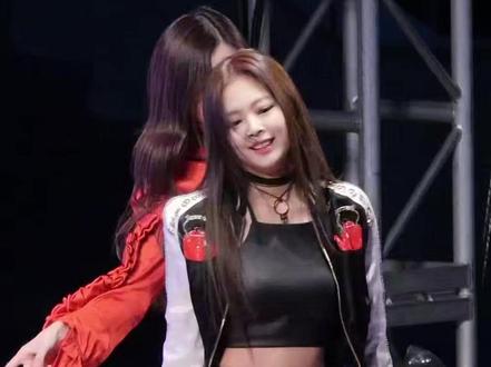 (BLACKPINK)金珍妮饭拍长段 #金珍妮jennie #韩国女团饭拍 #韩国女团热舞混剪