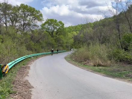 到底是买公路车还是山地车?今天带你来了解一下它的缺点#骑行 #公路车 #山地车 #运动 #户外