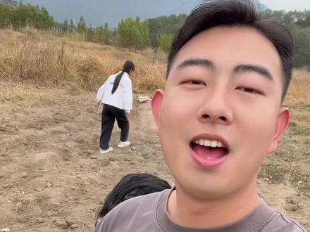 两个人过年都在干嘛?#两广 #窑鸡 #过年 #尔东辰