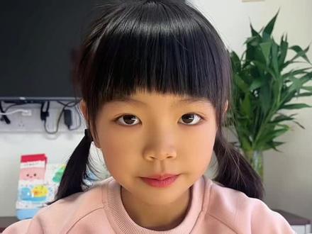 陪娃绘画时间到😁😁今天画新年小马😜😜你们觉得是马上有福还是立马有钱最好看呢🥰🥰新年宝贝和妈妈祝大家马上有福又有钱哦❤️❤️❤️#日常分享 #亲子互动 #跟着抖音学画画