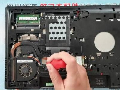 联想G510拆机维修,升级硬盘内存必备