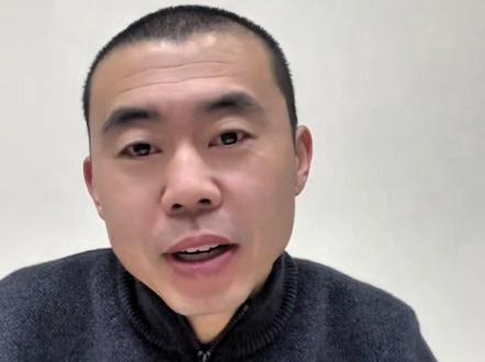 雷霆队从76人交易得到魔仙哥,送出1首轮加3次轮 #雷霆得到魔仙哥 #76人