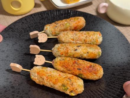 宝宝的早餐🍙蔬菜虾仁饭团 香蕉厚蛋烧 香蕉奶昔#早餐