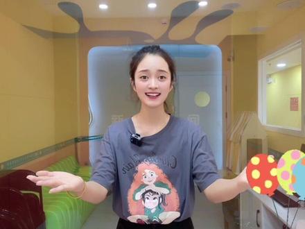 适合5~10岁表演的红色诗歌《彩色的中国》#彩色的中国 #红色朗诵 #彩色的中国诗歌朗诵 #少儿口才 #朗诵