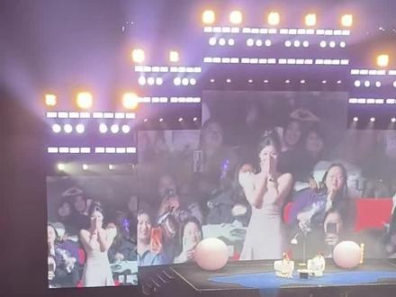 四千人的场馆,你就这样亲口叫到我🥹亲口喊了我的名字,还夸了我漂亮🥹🥹🥹#pp #ppkritt #pp上海见面会 #追星女 #幸福