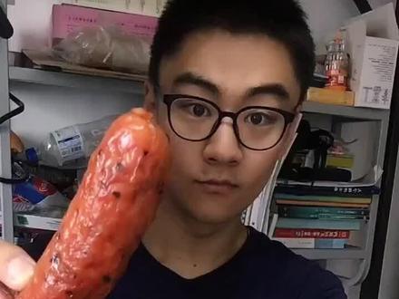 翻到一个之前吃黑椒肠的库存发一下哈哈