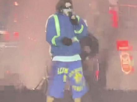 蔡徐坤迪拜音乐节全程