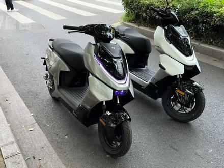 极核Ae4se+和Ae4max2+起步到底谁更快?#极核电动 #ae4se#ae4max #对拉 #起步测试