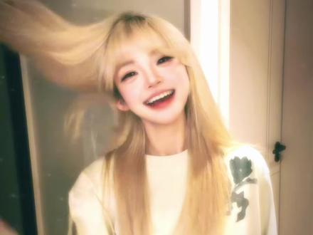 谁点的出来点赞😼#小半dj #手势舞 #转场 @弹力猫 #wink