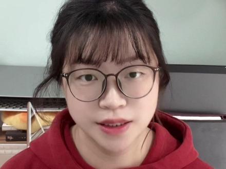 图案设计:汽车遮阳帘,卡通插画,插画设计,ip设计#搞怪日常表情管理 #图案设计 #汽车遮阳挡 #卡通 #procreate绘画