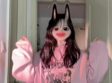 雷霆手势舞卡顿感怎么拍? 快去试试可爱简单的手势舞#雷霆手势舞挑战 #有种生物叫大叔 #简单舞蹈 #视频拍摄教程 原创@坏蛋