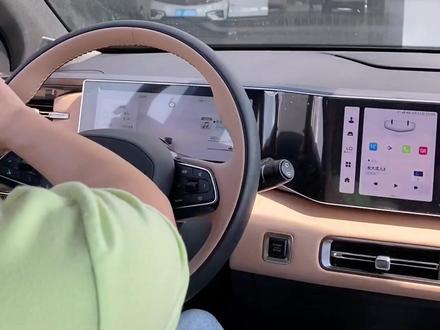 有了这个功能,再也不怕晚上开车#支持国产车 #我们hi在一起 #icon巧克力