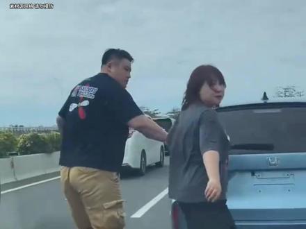 遇见路怒症教科书式做法 #路怒症