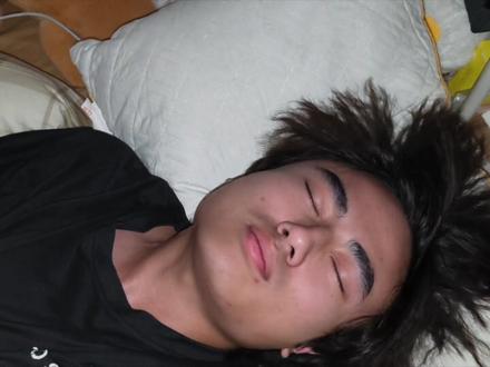 昨天晚上水牛真的神 自己能把自己吵醒#大学生 #水牛 #睡觉#打呼噜