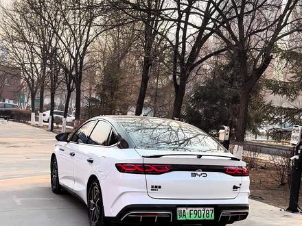 骚气冲天的比亚迪秦l改成这个造型1000多块钱儿,没什么不可以相信的。喜欢聊汽车改装的,评论区里有群。也可以在群里聊聊用车问题。#比亚迪秦L