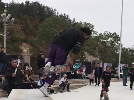 福建将乐比赛中高群翔@滑板的翔总 的碗池线路#滑板 #风格滑手 #碗池 #滑板碗池