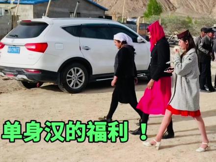 新疆塔县满大街的塔吉克美女,可以嫁给汉族人吗?白种人太养眼了 #旅行vlog #塔吉克美女 #新疆塔县