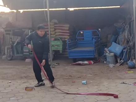 国家不让放炮
咱就不放炮
#过新年