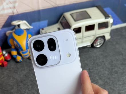 OPPO、一加、真我手机如何设置液态玻璃输入法教程,液态玻璃效果可以说非常简洁优雅,还有非常多自定义功能,ColorOS系统都通用 #玩机技巧 #微信液态玻璃输入法 #液态玻璃输入法 #数码科技 #微信输入法