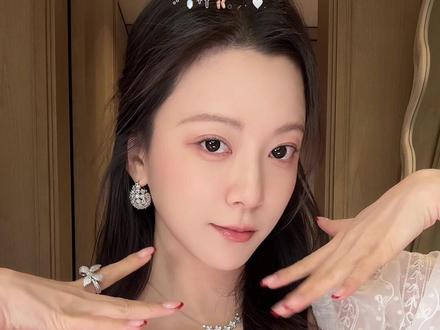 老派少女🩰🧺绝美内衣分享 拿出我压箱底的好看bra!
给老婆们交作业啦!
都是我自己穿了一段时间,
感觉舒适度和搭配度都不错的款式~
#吊带分享 #舒服内衣分享 #bra #少女内衣 #内衣穿搭