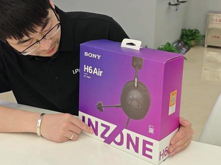 索尼新品H6 Air开箱 最近刚上的游戏耳机,今天我们来给大家做开箱评测,主要是针对外观、功能性、体验感方面做出客观的评价#开箱评测 #索尼耳机 #H6AIR #英纵 #电竞