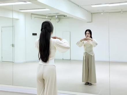 虞姬遮面舞背面教程来啦 #虞姬遮面舞 #背面分解 #楚汉传奇 #李依晓虞姬 #简单易学