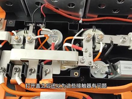 #五菱荣光EV 五菱从来就不会为难广西修理工的,这台车在其他修理厂检查过,没有检查出来问题,到了这里直接秒杀!