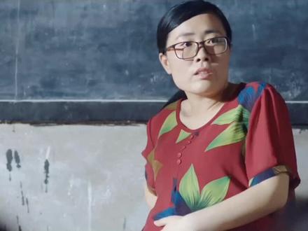 像极了我们小时候哈哈