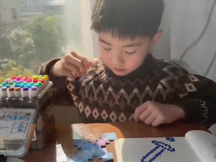 沉浸式画画?不可能!绝对不可能!#我的世界 #一年级小学生日常 #小孩哥爱画画 #陪伴亲子时光