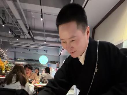 呼叫到了欧阳老师,好亲切哈哈啊哈#谦喜素食#大战素食主理人#沉浸式大战素食餐厅主理人 #尼姑素食 #尼姑素食店模仿