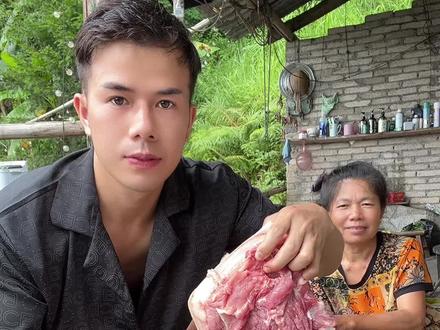 今天过节做土鸡还有红血肉吃你们敢吃吗?#红血肉#土鸡