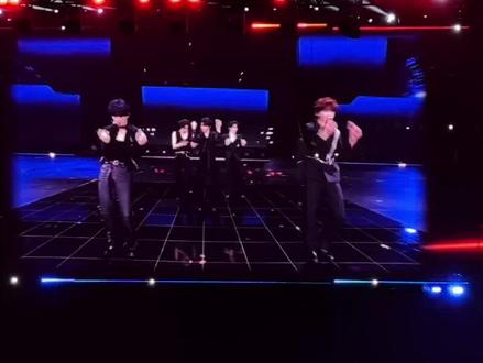 时代少年团报道!@时代少年团-刘耀文 @时代少年团-马嘉祺 @时代少年团-宋亚轩 @时代少年团-张真源 @时代少年团-贺峻霖 @时代少年团-丁程鑫 @时代少年团-严浩翔 @时代少年团 #无法复制的演唱会感受 #绝美灯光舞台