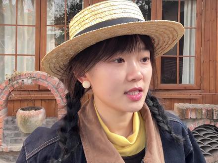 给大家拜年啦!鼓励大家新年多用DAZZ记录自己的生活!这期视频分享我最爱的滤镜使用方法!很简单很出片,一个人拍都会出片的那种!#曾的爱拍照 #一个人拍照 #DAZZ