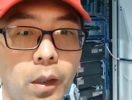 给大家介绍动态电压恢复器,介绍的这个项目是发往医院的,实际在各行各业敏感设备电压暂降保护中,动态电压恢复器已经成为首要选项!
#动态电压恢复器 #电压暂降 #电压骤降 #晃电 #DVR