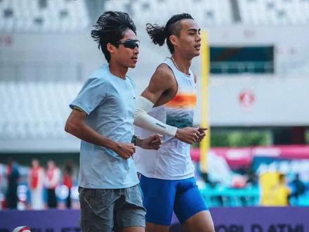 【全程回顾】#长三角国际田径钻石赛 男子800米,奚枭横1:45.62跑出历史第二好成绩、刘德助1:45.79创个人第二好成绩
#田径说一哈 #田径 #奚枭横 #刘德助