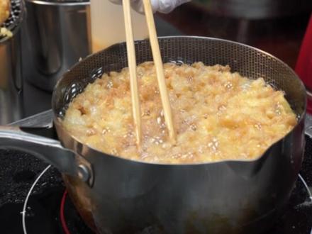 杭州肥姨妈螺蛳粉店活捉黄子韬徐艺洋!头挨着头埋头嗦粉,这画面太甜了 #黄子韬徐艺洋吃螺蛳粉被偶遇 #肥姨妈螺蛳粉 #黄子韬 #徐艺洋