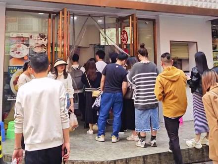 来过才知道什么是网红城市…真的,哪哪哪都是人…#总要来一趟柳州吧 #柳州 #柳州旅游攻略 #柳州美食 #木薯羹