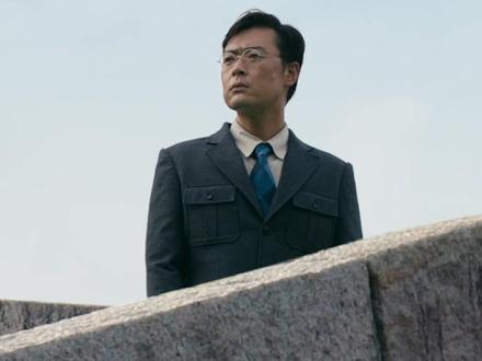 导演宁敬武表示:“觅渡”是#常州三杰 出发地方,也是他们的信仰和精神传承的起点。觅,就是觅中国未来,觅中国出路新的含义。#电影觅渡