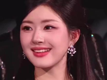 成长如抽丝剥茧般带走了她的少年心气 #赵露思 #心疼 #成长 #星光大赏