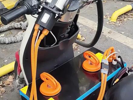 做直冲电池就是这么简单,现在已经不是固定的13-20串电池的时候了,必要在电摩发展的历程中增添浓密的一笔。#充电桩直冲模块#电摩#锂电池