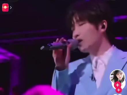 #徐良演唱会#抖音当朋友圈发
一句话掉六个拍儿哈哈哈哈哈哈哈
到了夹不住声音的年纪了